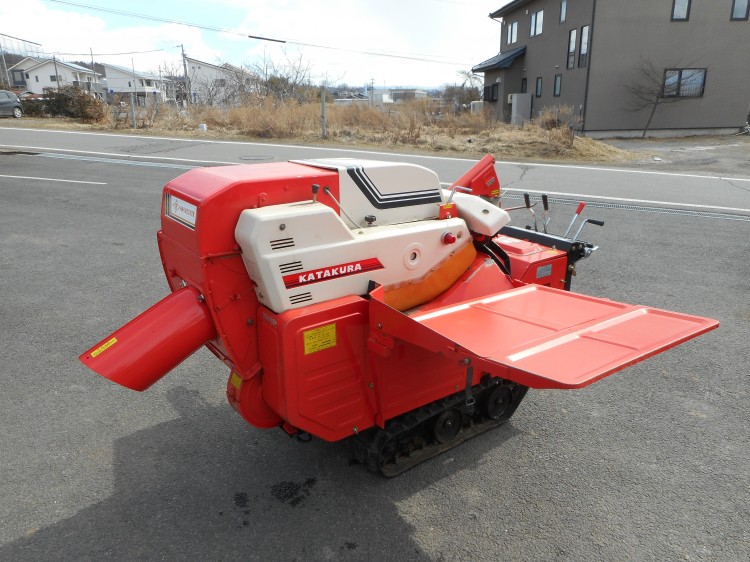 カタクラ 中古ハーベスター FH70の商品画像1