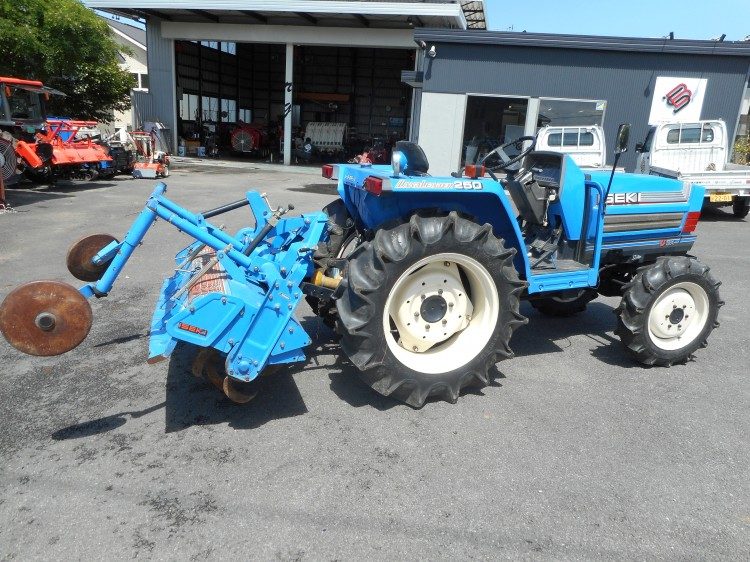 イセキ 中古トラクター TA250Fの商品画像3