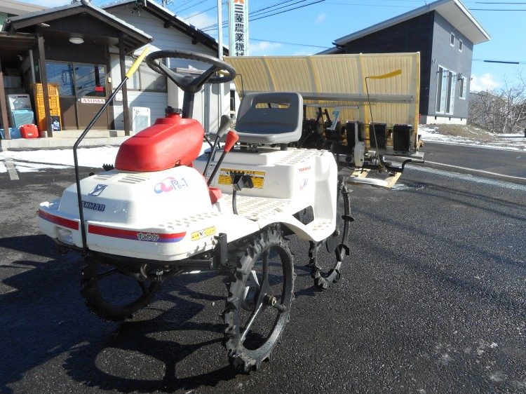 ヤンマー 中古田植機 Pe-1の商品画像1