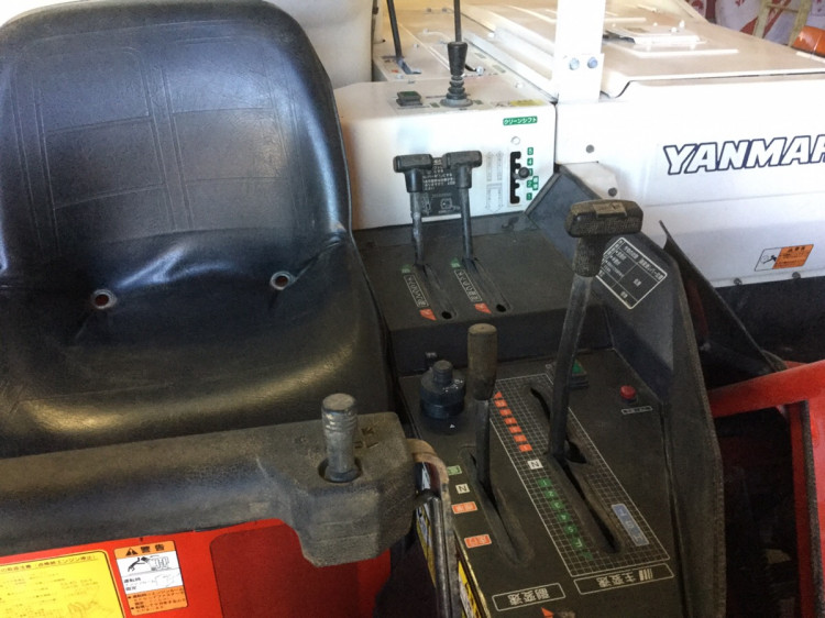 ヤンマー 中古コンバイン Ee-6の商品画像8