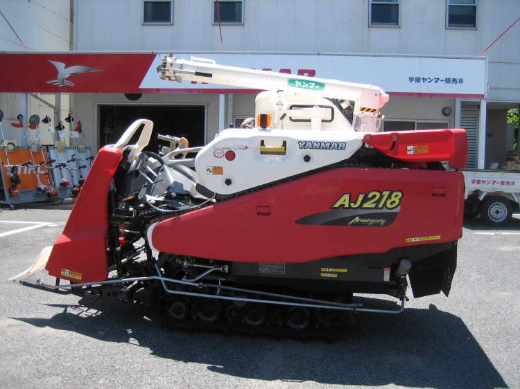 ヤンマー 中古コンバイン AJ 218 JLE（2条刈/18.5馬力） の商品画像4