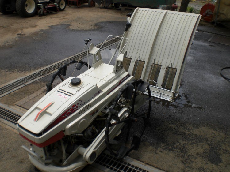 三菱 中古田植機 MP26の商品画像1