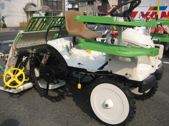 ヤンマー 中古田植機 VP1 PW (施肥機付） の商品画像3