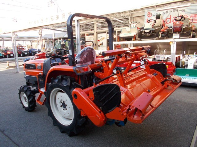 クボタ 中古トラクター KL25MAの商品画像3