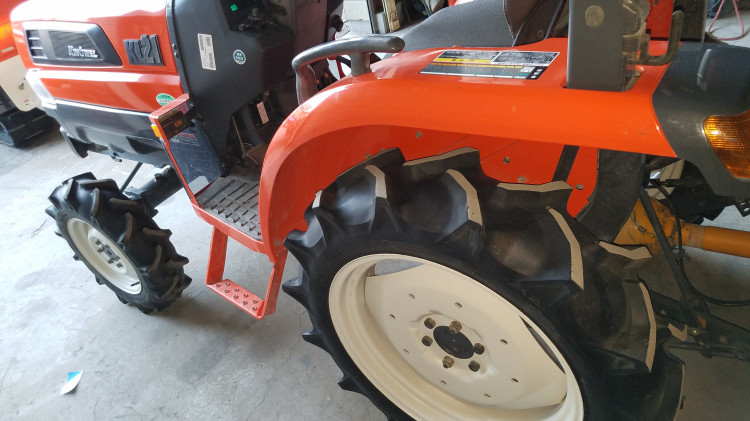 クボタ 中古トラクター KL21の商品画像3