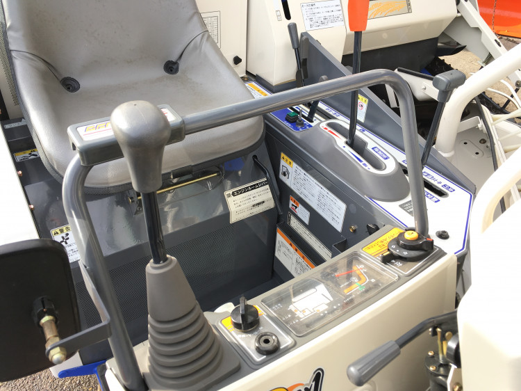 イセキ 中古コンバイン HVA316の商品画像8