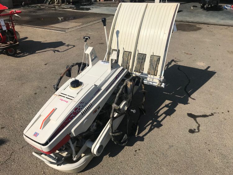 三菱 中古田植機 MP26の商品画像1