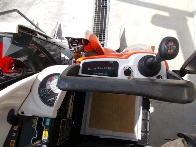 クボタ 中古コンバイン ARN323GHDWの商品画像6