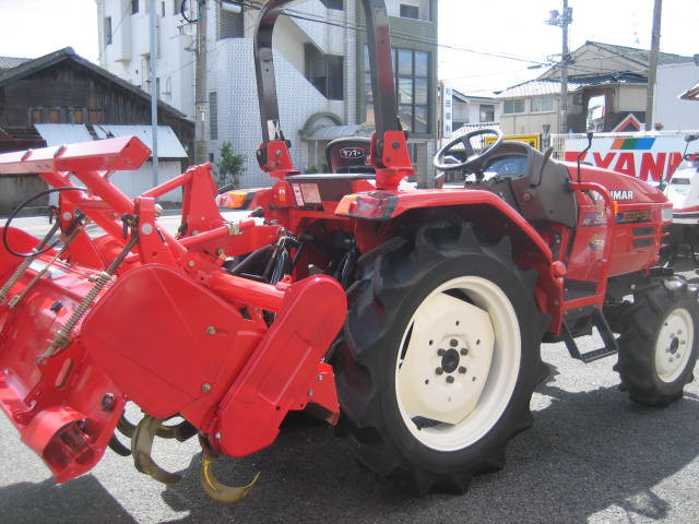 ヤンマー 中古トラクター AF326R AXUKS6M（26馬力）の商品画像4