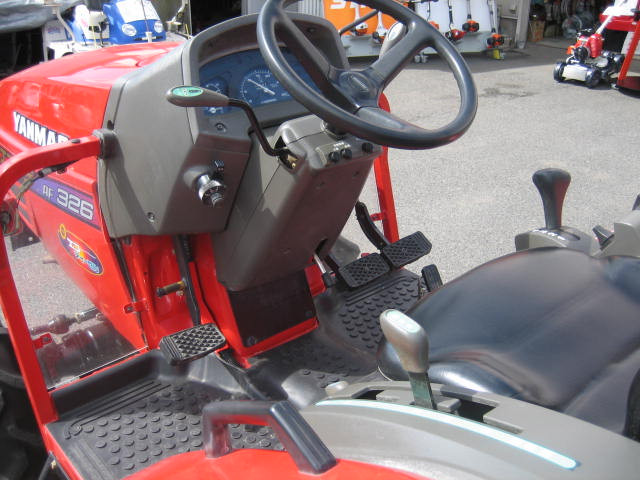 ヤンマー 中古トラクター AF326R AXUKS6M（26馬力）の商品画像9
