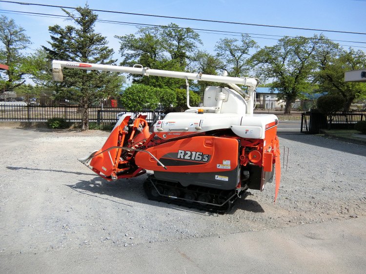 クボタ 中古コンバイン R216S GDLW-S50の商品画像1