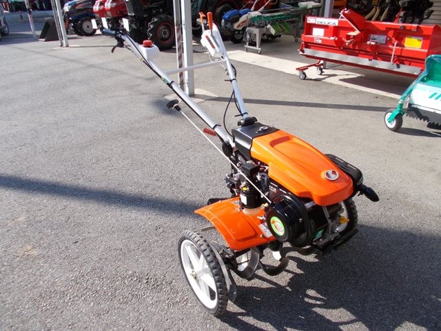 クボタ 中古管理機 TA400-SCEGの商品画像1