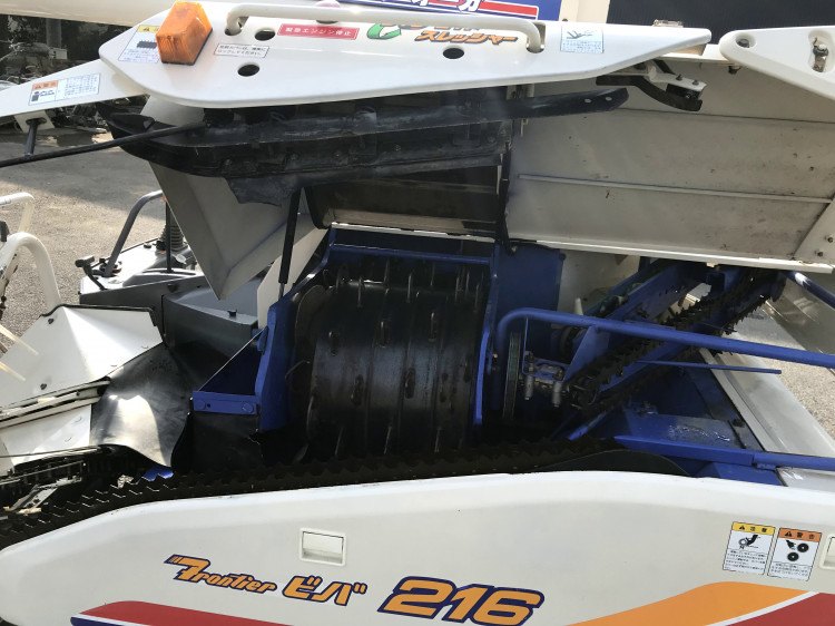 イセキ 中古コンバイン HVA216G-ZKWCの商品画像4