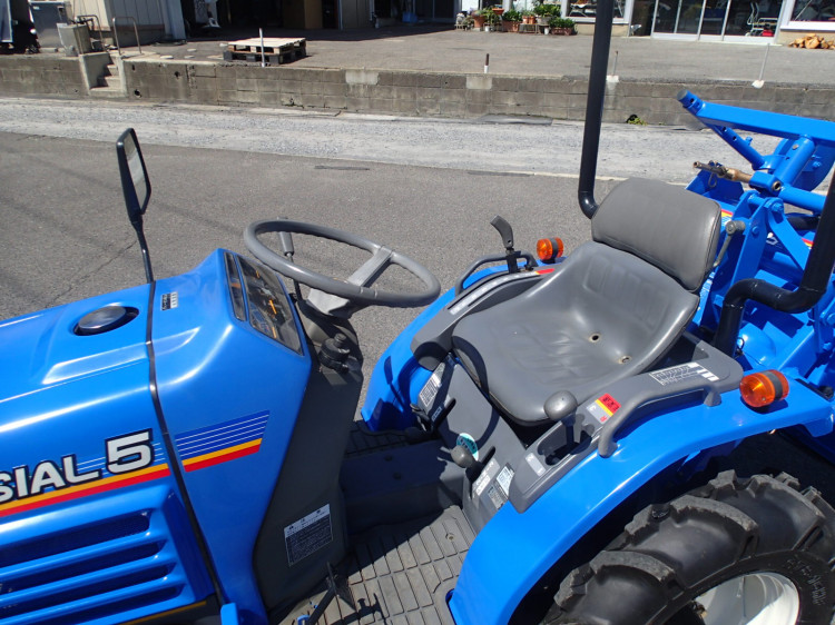 イセキ 中古トラクター TF5の商品画像2