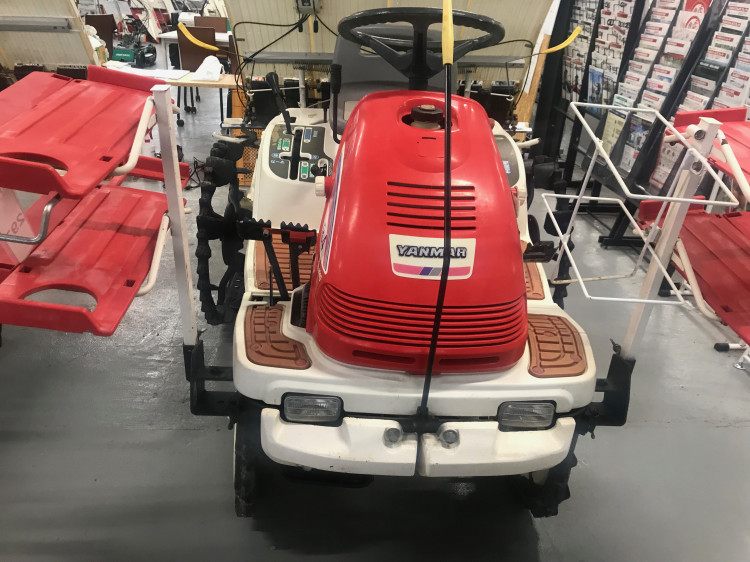 ヤンマー 中古田植機 PE4の商品画像1