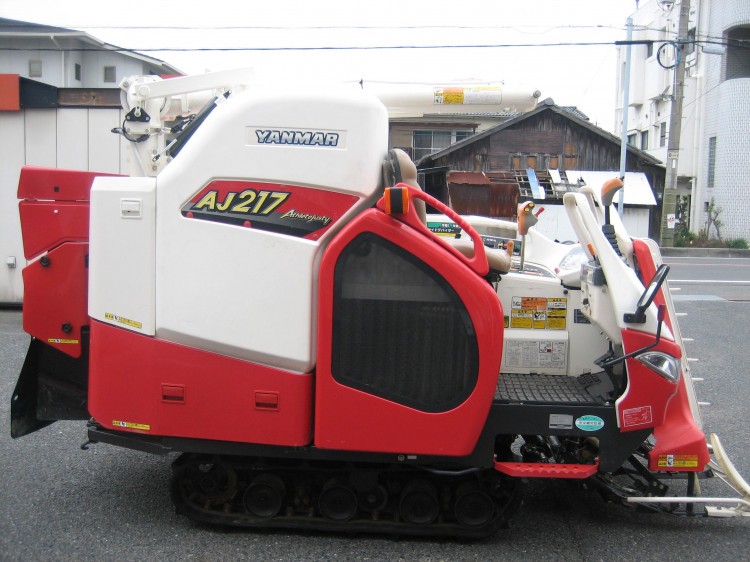 ヤンマー 中古コンバイン AJ 217 MHLの商品画像4
