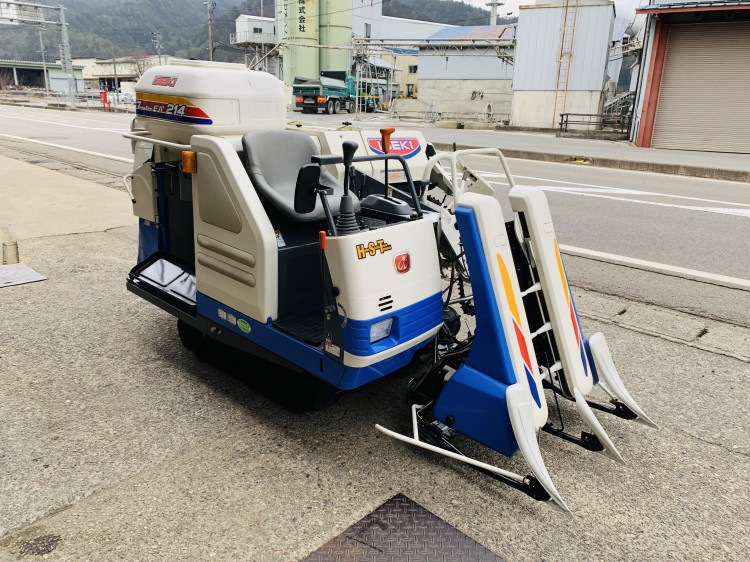 イセキ 中古コンバイン HVA214の商品画像2