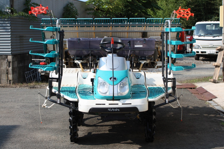 クボタ 中古田植機 ウェルスタープロ 8条植 SPU850 17馬力 パワステ 自動水平 4輪駆動 施肥付きの商品画像2