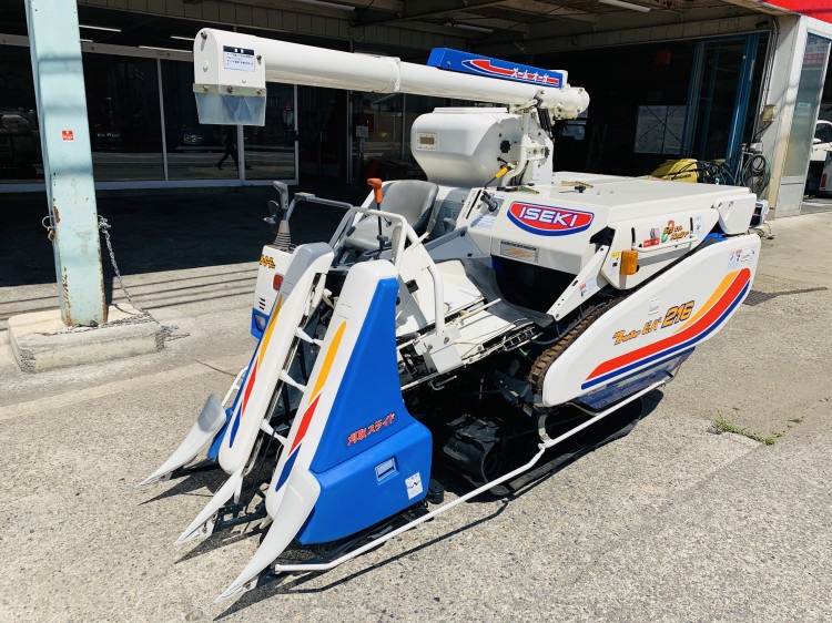 イセキ 中古コンバイン HVA216Gの商品画像1