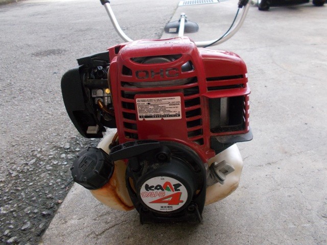 カーツ 中古草刈機 X330(W)H-14の商品画像4