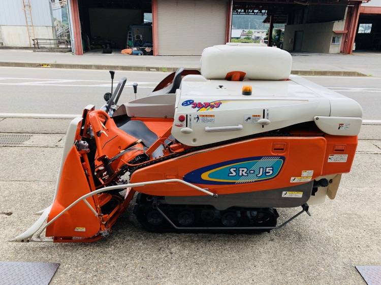クボタ 中古コンバイン SR-J5の商品画像3