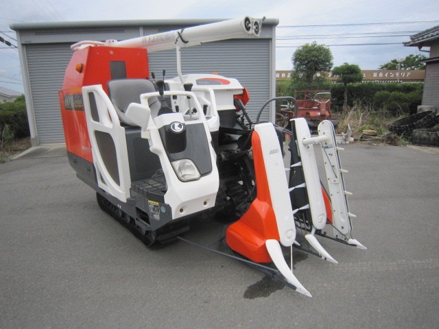 クボタ 中古コンバイン AR218の商品画像1