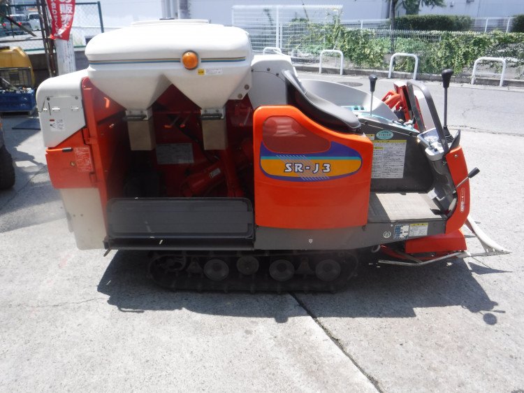 クボタ 中古コンバイン SR-J3の商品画像1