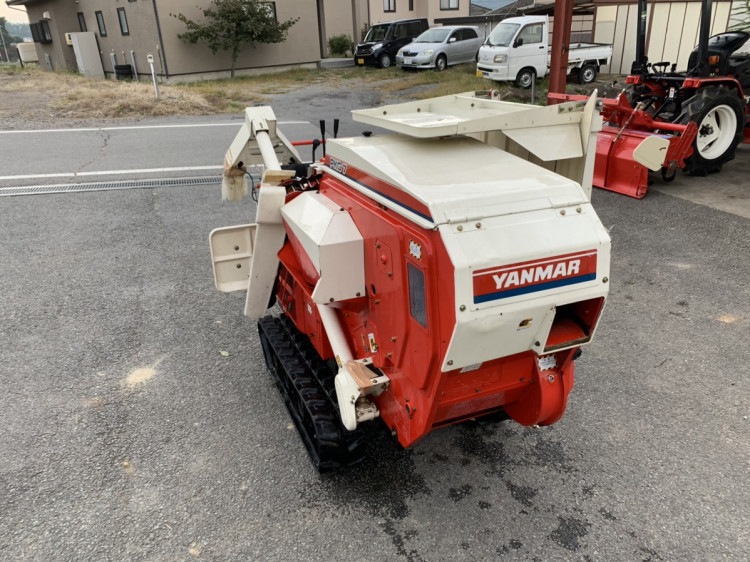 ヤンマー 中古ハーベスター PKG7の商品画像1