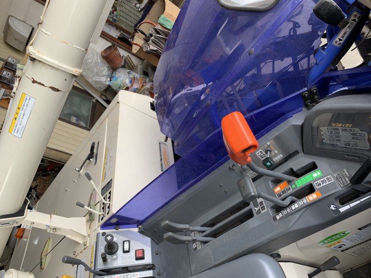 イセキ 中古コンバイン HF323G-ZVDWの商品画像9