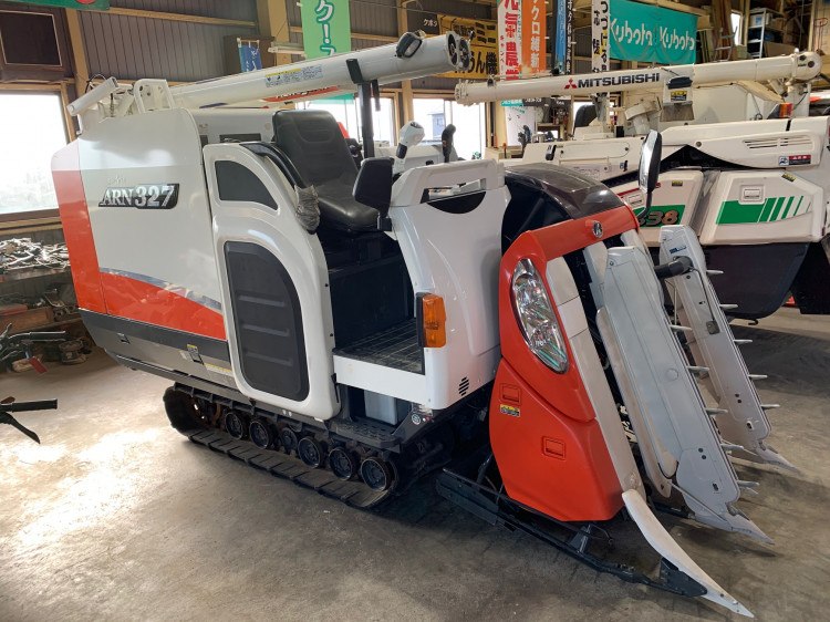 クボタ 中古コンバイン ARN327DXWの商品画像1