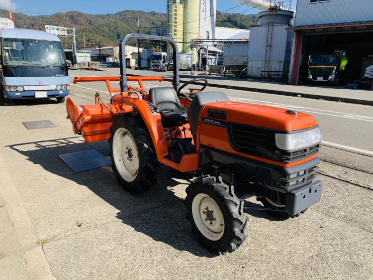 クボタ 中古トラクター T22の商品画像2