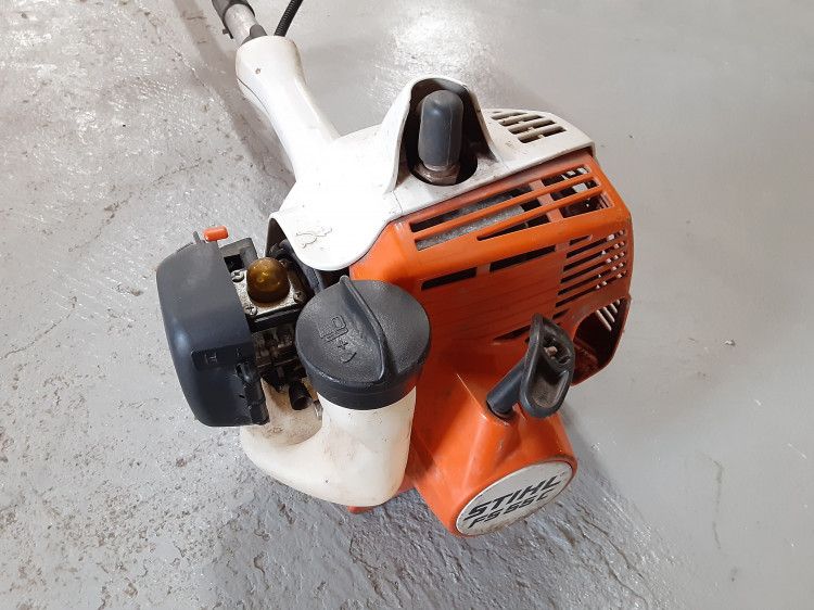 スチール 中古草刈機 FS55C-Eの商品画像3