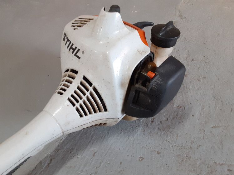 スチール 中古草刈機 FS55C-Eの商品画像4