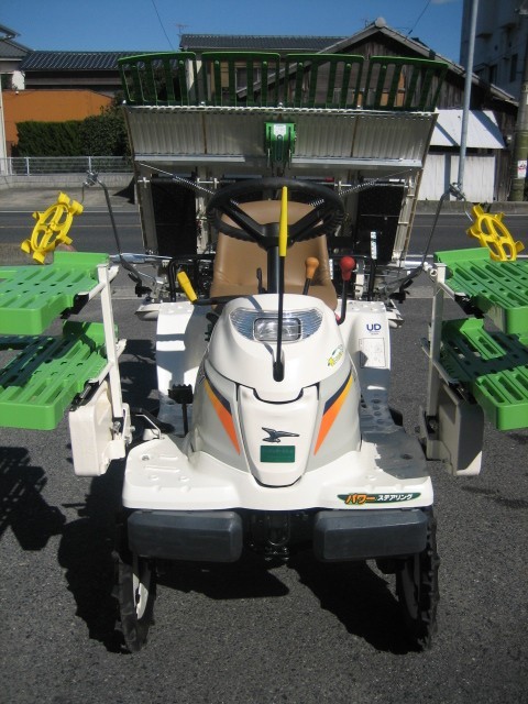 ヤンマー 中古田植機 VP1PW(施肥機付)の商品画像1