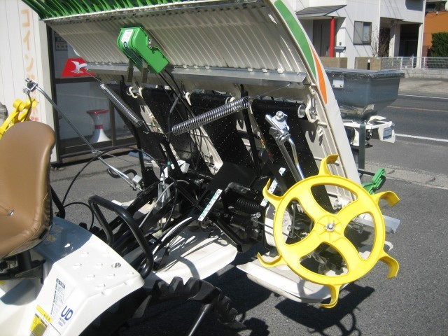 ヤンマー 中古田植機 VP1PW(施肥機付)の商品画像6