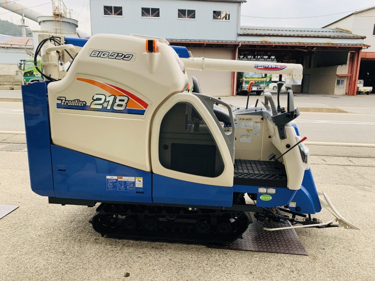 イセキ 中古コンバイン HVF218Gの商品画像3