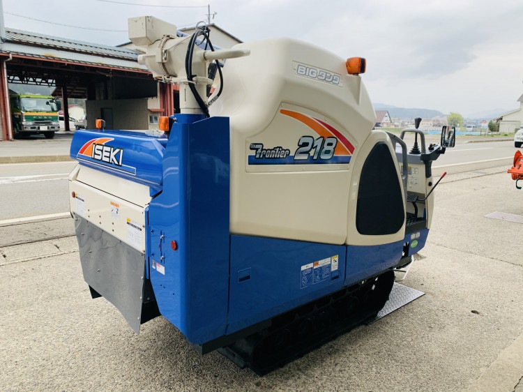 イセキ 中古コンバイン HVF218Gの商品画像6