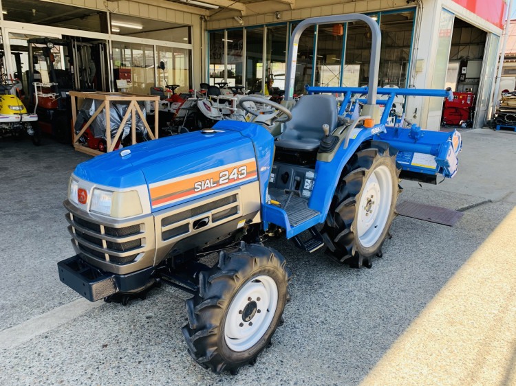 イセキ 中古トラクター TF243の商品画像1