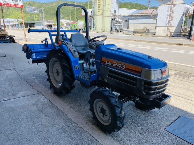 イセキ 中古トラクター TF243の商品画像2
