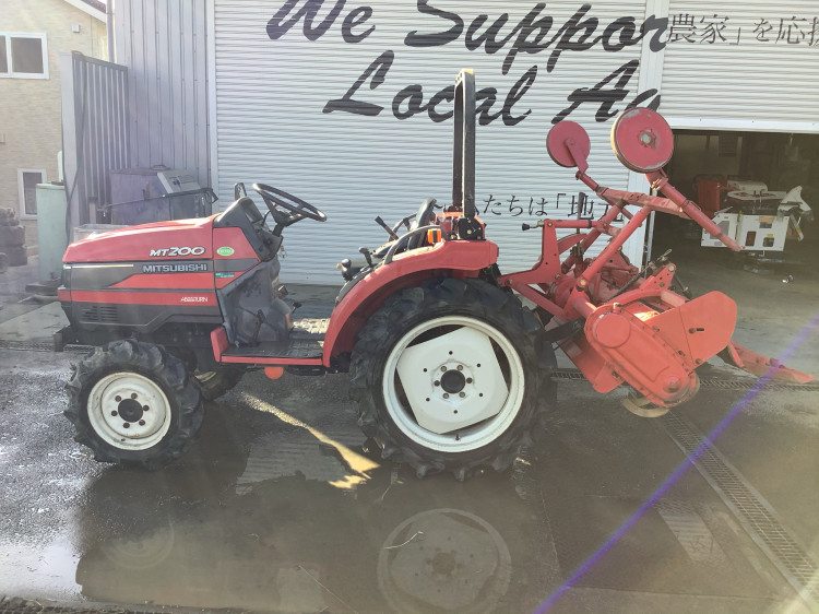 三菱 中古トラクター MT200の商品画像1