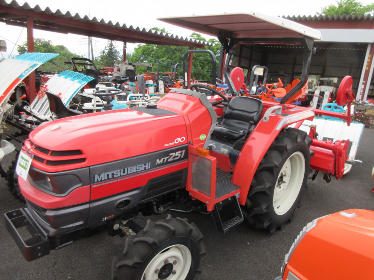 三菱 中古トラクター MT251の商品画像3