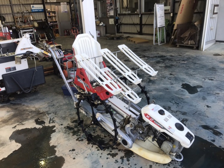みのる産業 中古田植機 X-2の商品画像1