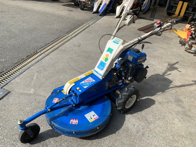 イセキ 中古草刈機 AM61Bの商品画像2