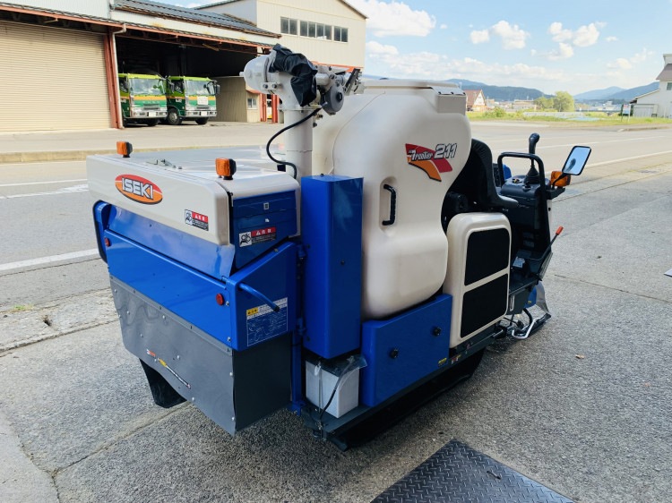 イセキ 中古コンバイン HN211Gの商品画像4