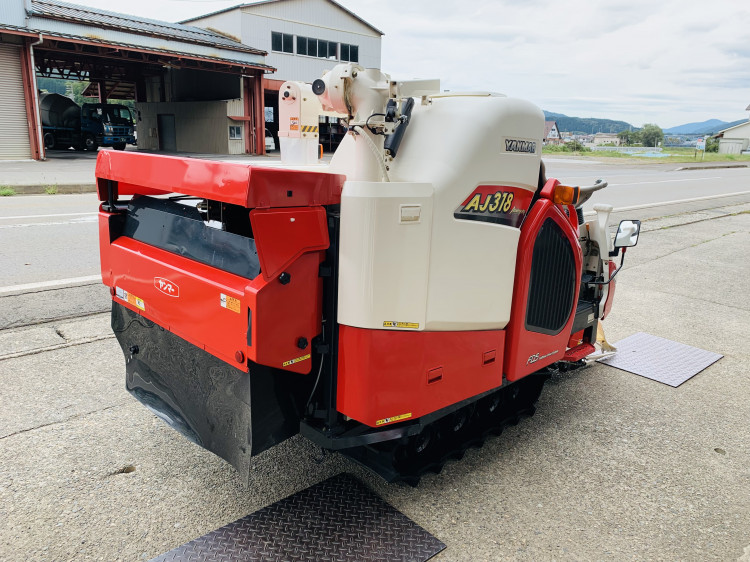 ヤンマー 中古コンバイン AJ318の商品画像4