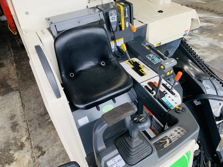 三菱マヒンドラ農機 中古コンバイン VS334の商品画像8