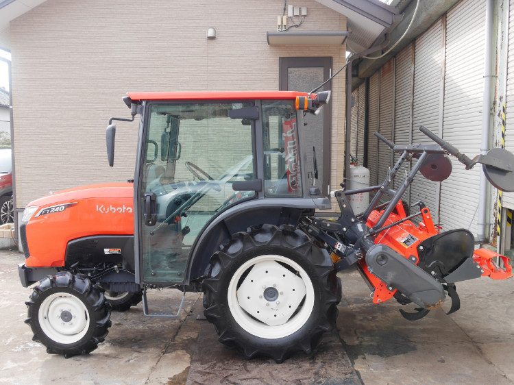 クボタ 中古トラクター FT240 New GRANFORCEの商品画像2