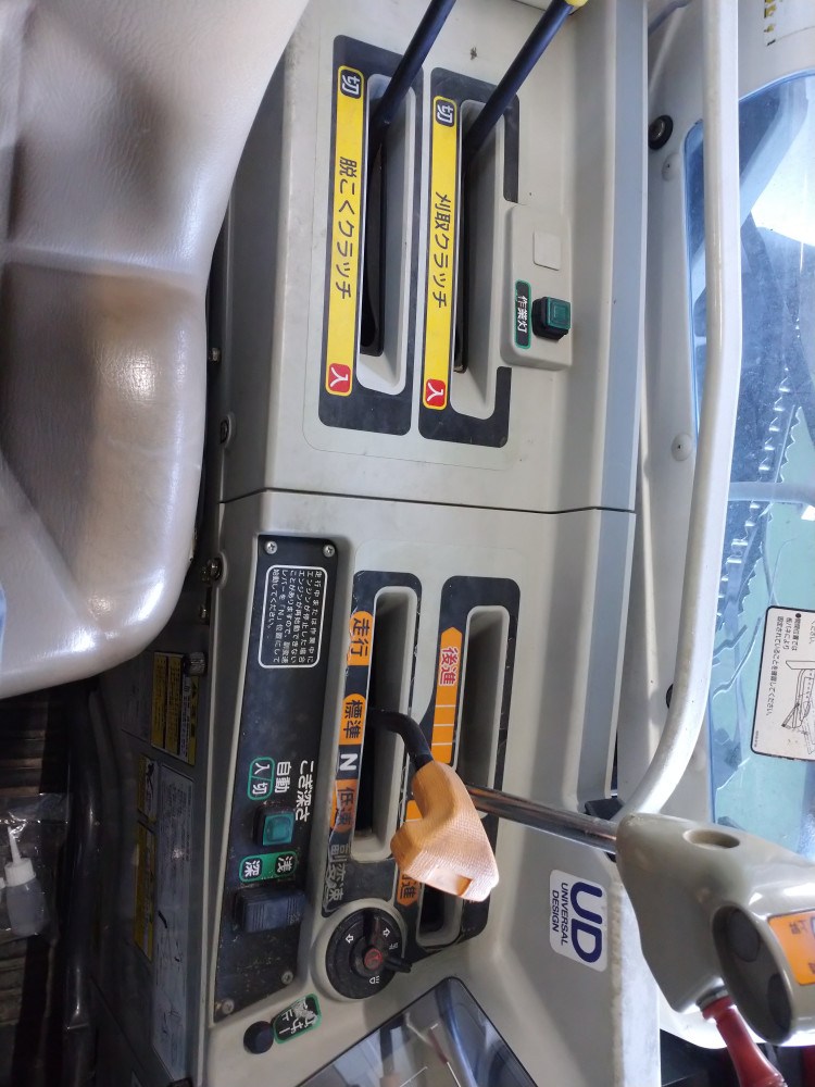 ヤンマー 中古コンバイン GC328Vの商品画像5