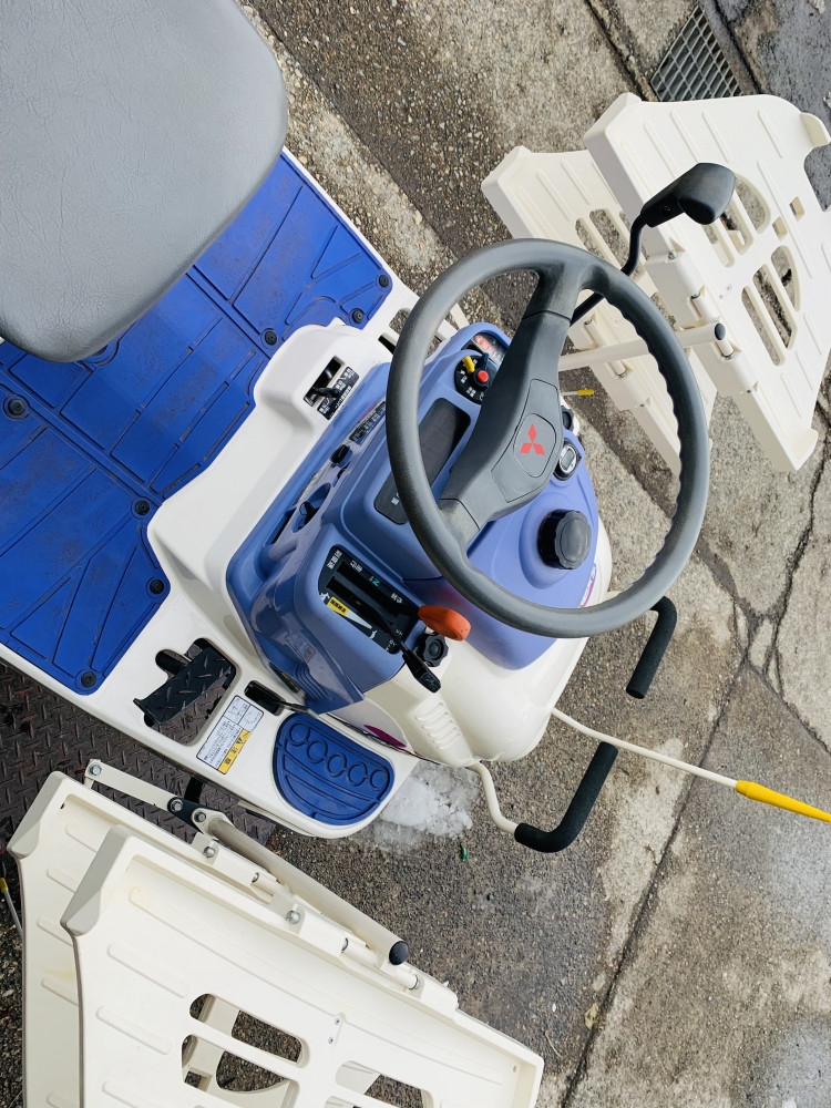 三菱 中古田植機 LV4の商品画像6