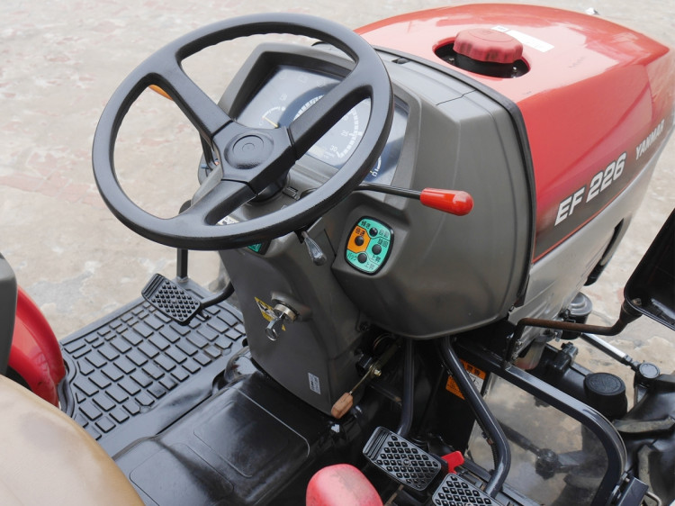 ヤンマー 中古トラクター EF226の商品画像5